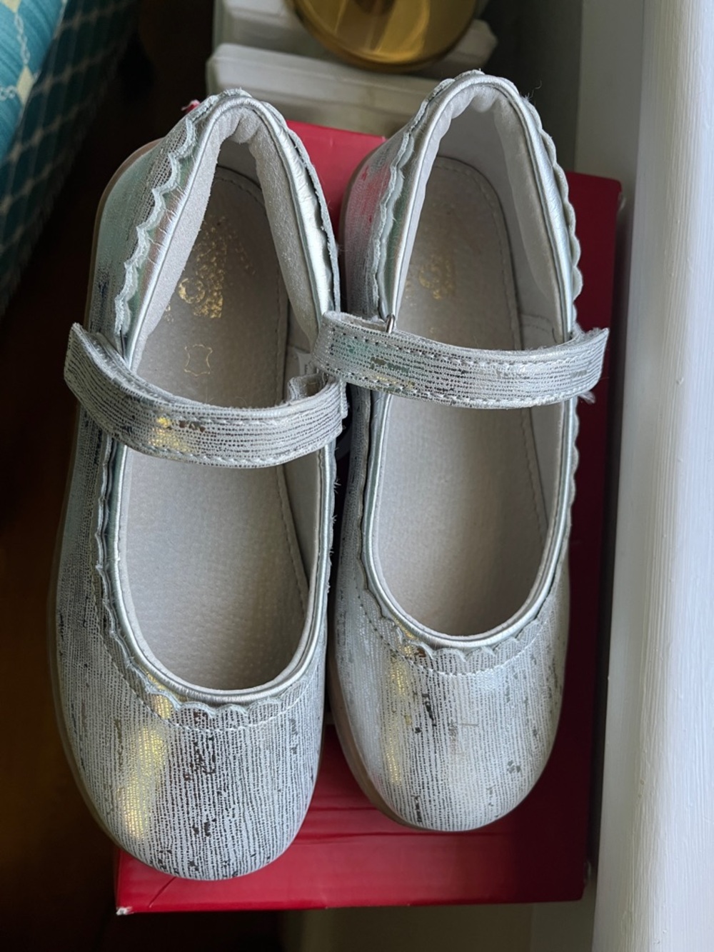 NWT See Kai Run Girls' Silver Mary Jane II Dress Shoes